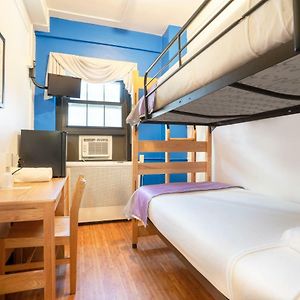 Standard Zimmer mit zwei Einzelbetten